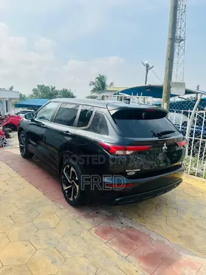 Mitsubishi Outlander SE 2022 Black