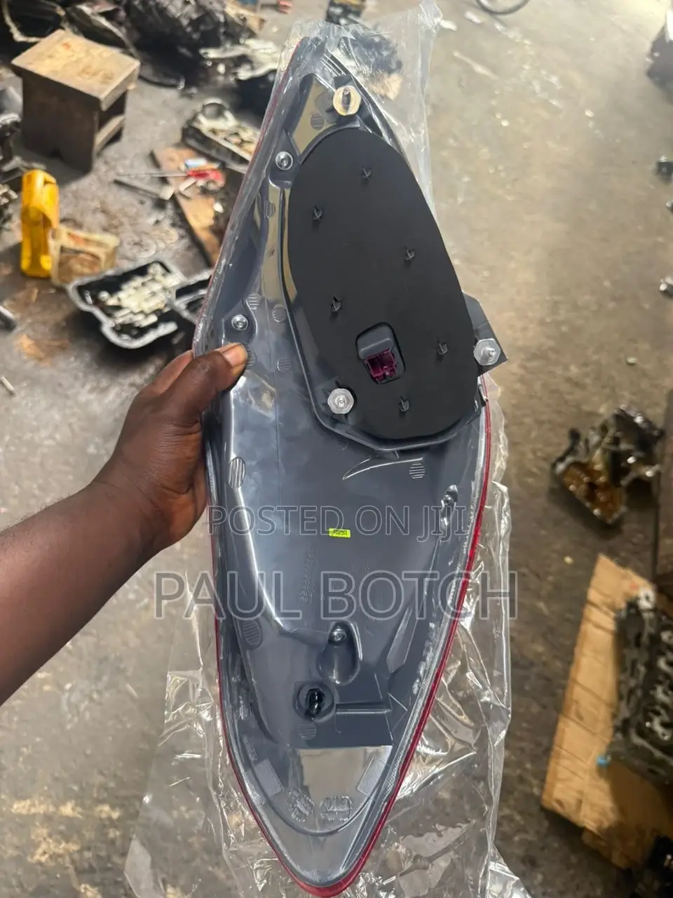 Mercedes-Benz C-Class 2014-2021 Tail Light