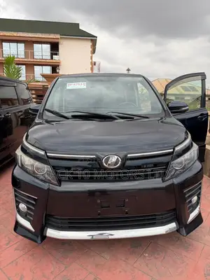 Toyota Voxy 2015 Black