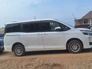 Toyota Voxy 2015 White