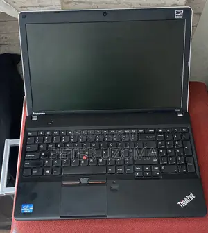 Laptop Lenovo ThinkPad Edge E530 6GB Intel Core i5 HDD 256GB