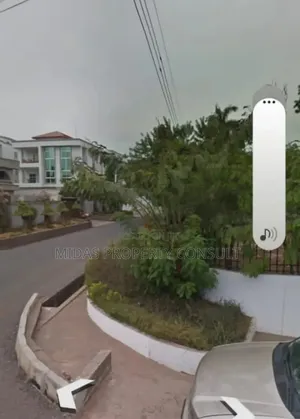 One and Quarter Plot for Sale at Abelemkpe