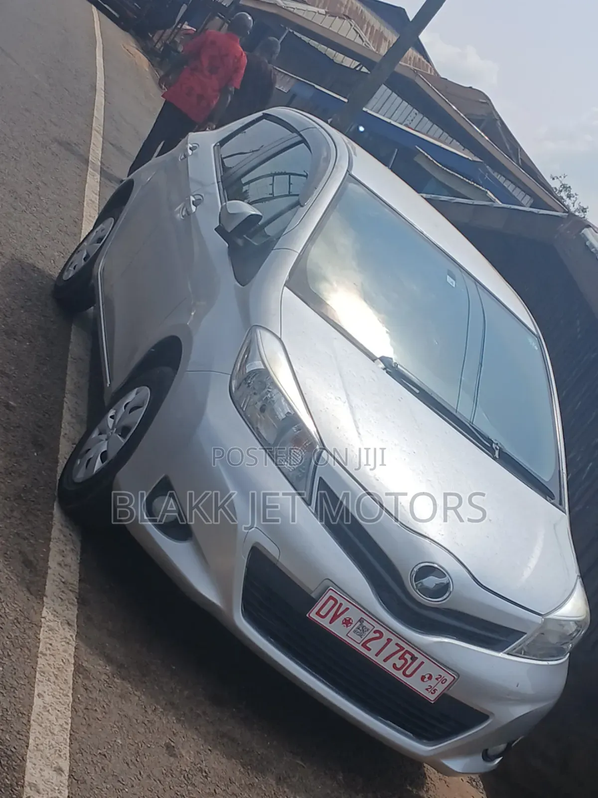 Toyota Vitz 1.3 AWD 5dr 2014 Silver