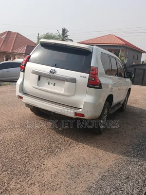 Toyota Land Cruiser Prado 4.0 Petrol GX-R 2018 White