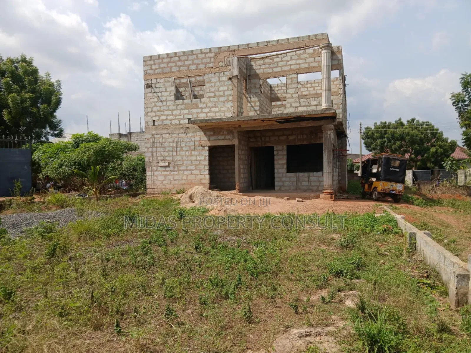 4bdrm House in Apollonia Stretch, Oyibi for sale