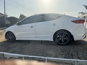 Hyundai Elantra Sport 2018 White