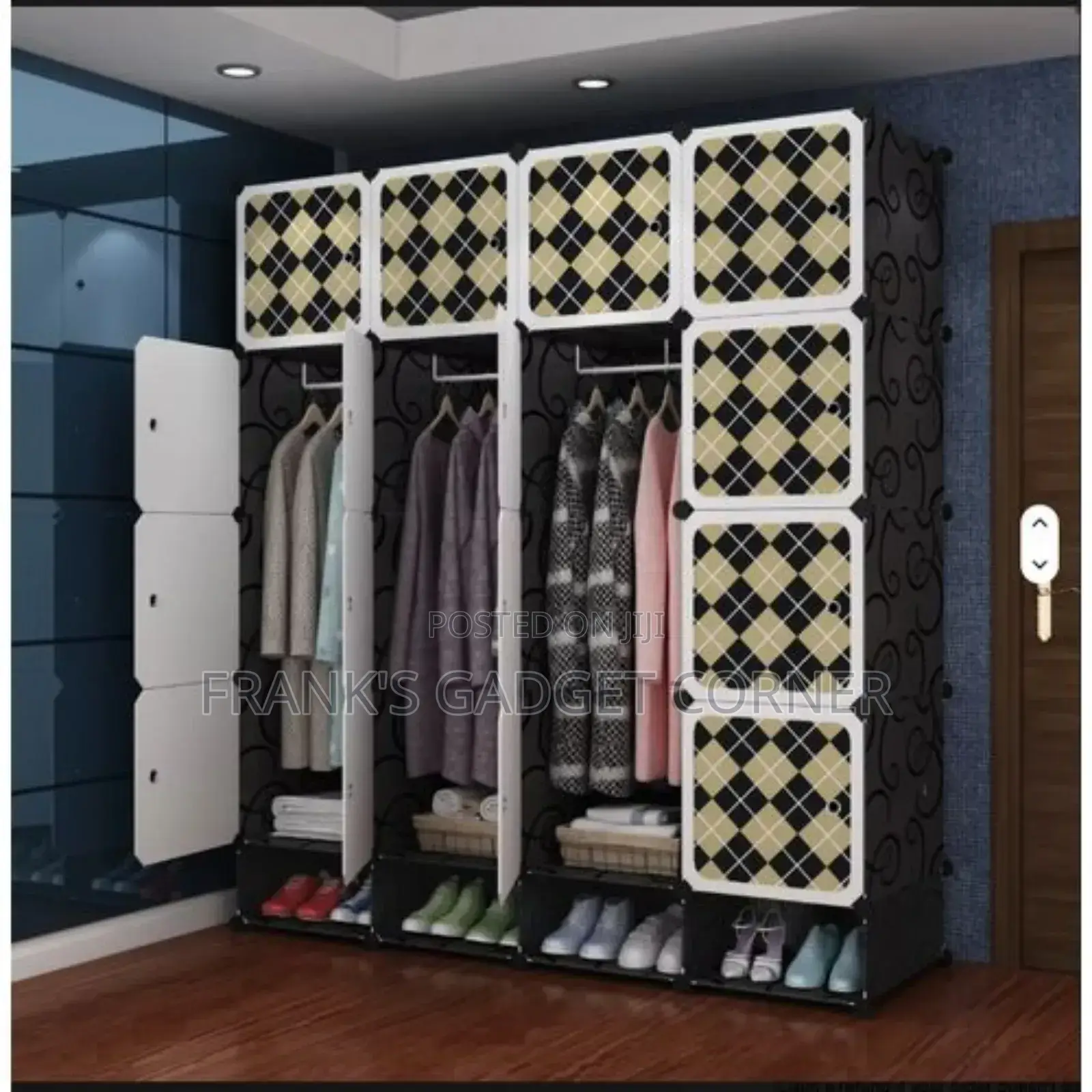 16 Cubes Plastic Wardrobe