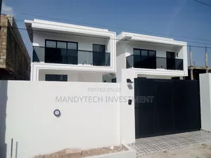 4bdrm House in Lake Side Estate for sale