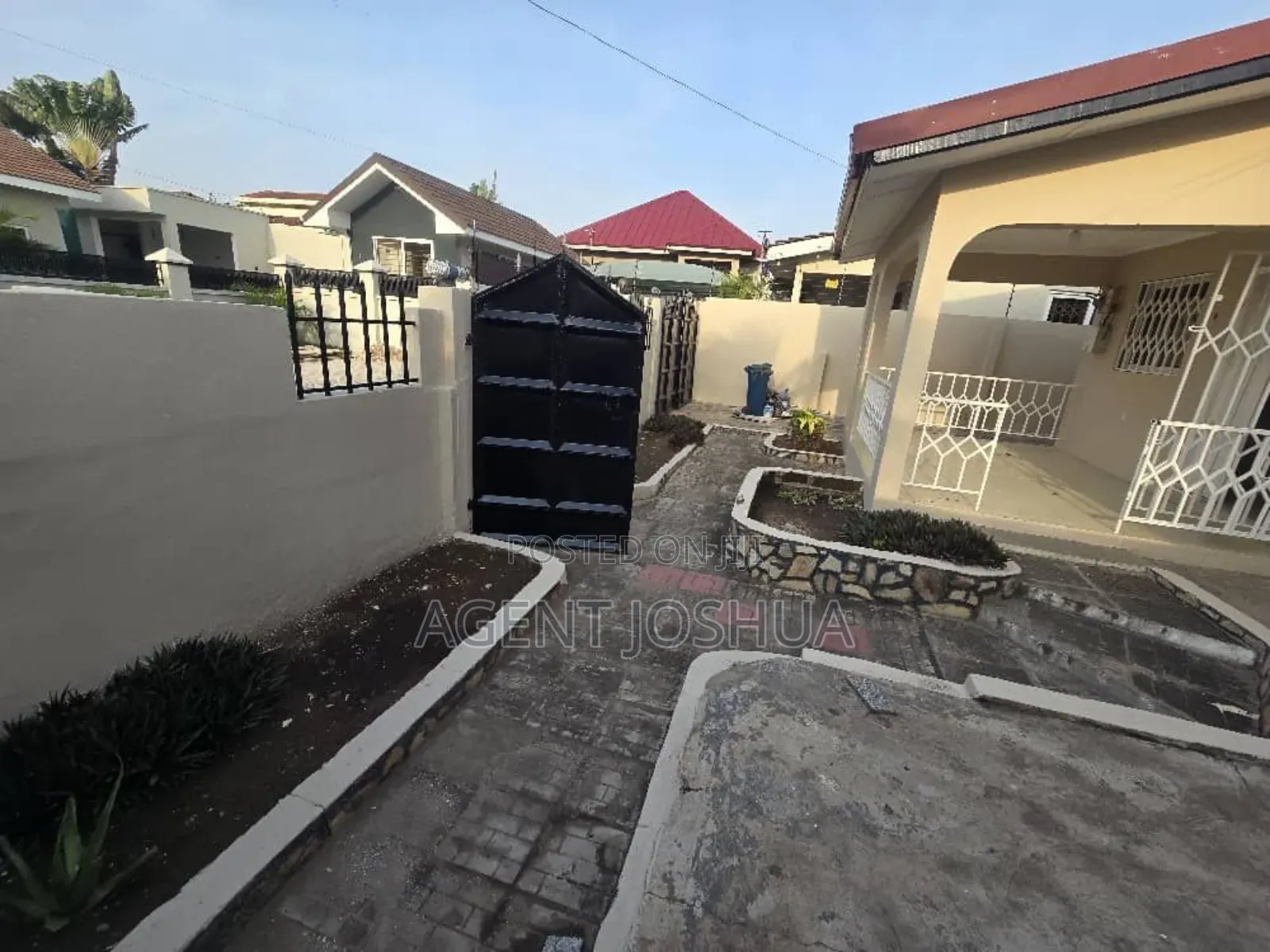 3bdrm House in Manet Viile Estate, Spintex for sale