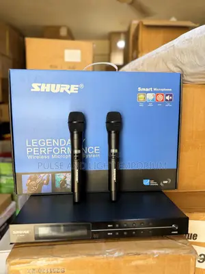 Shure U-6320 Wireless Microphone System