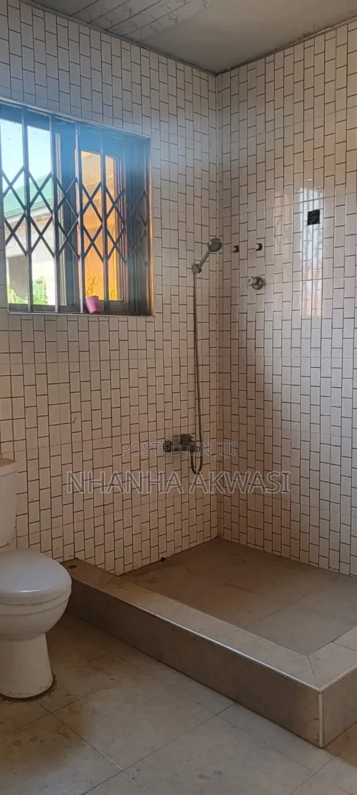 3bdrm Apartment in Klagon Police, Tema Metropolitan for rent