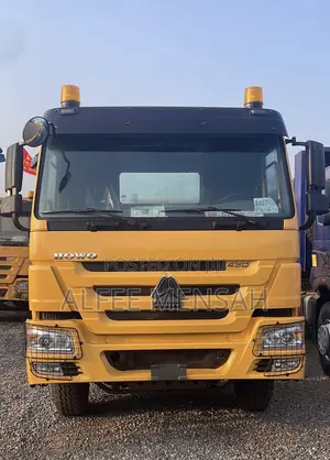 Sinotruk Howo Trailer Head 430hp Cif to Tema Port ( With Shipment )