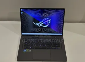 Laptop Asus ROG Zephyrus G16 16GB Intel Core i7 SSD 512GB