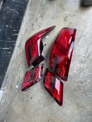 Toyota Camry 2008-10 Spec Tail Light With Boot Light Set