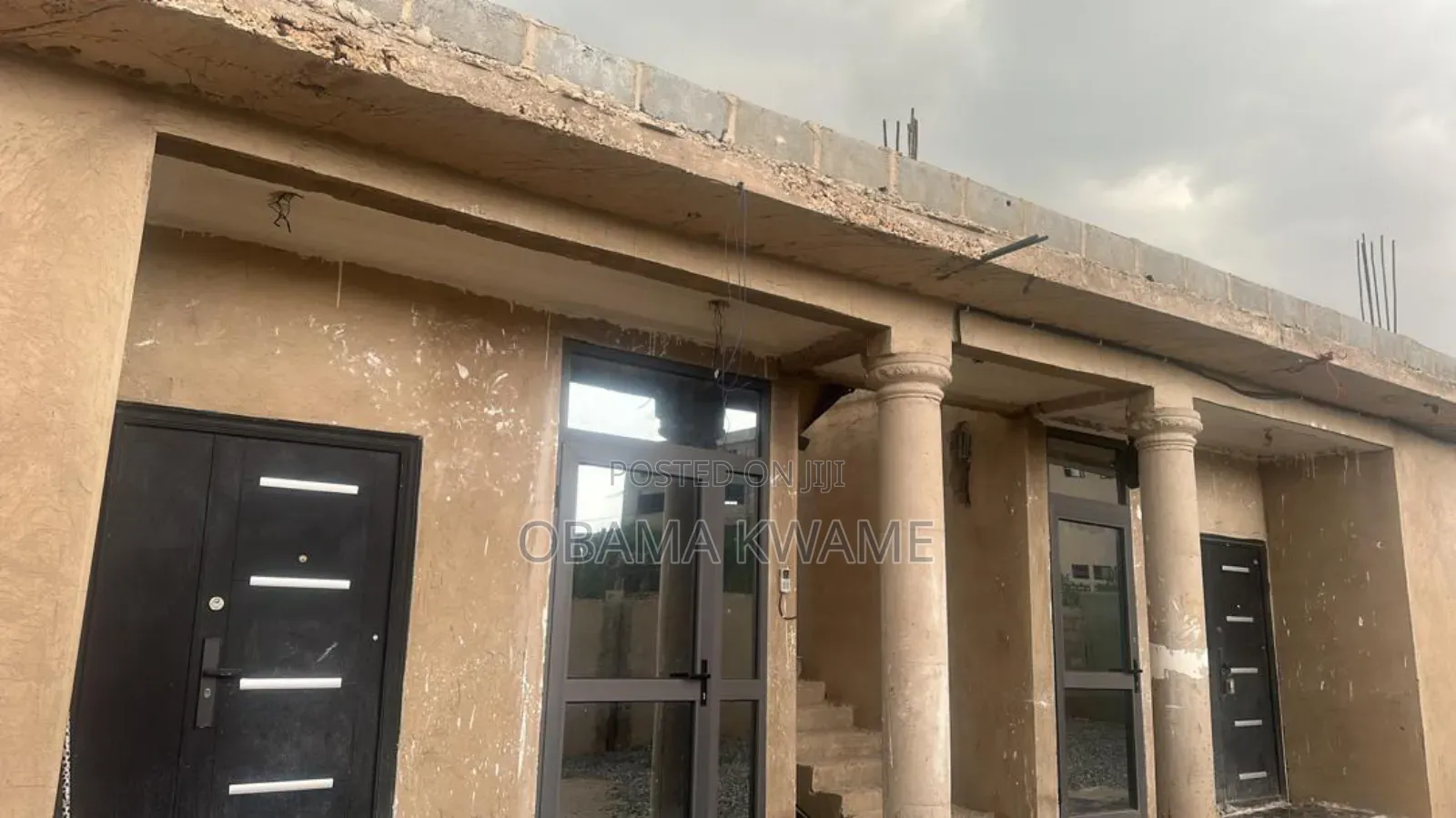 8bdrm Apartment in Laryea Homes, Pokuase for sale