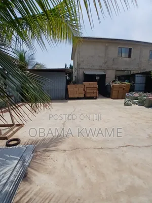 400 SQM Warehouse With Four Bedroom House Ensuite for Sale at Airport