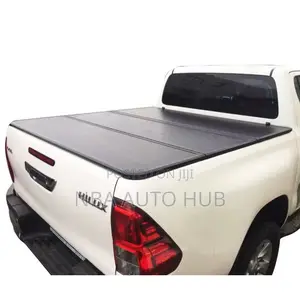 Toyota Hilux Bucket Cover (Tri-Fold Hard) Revo