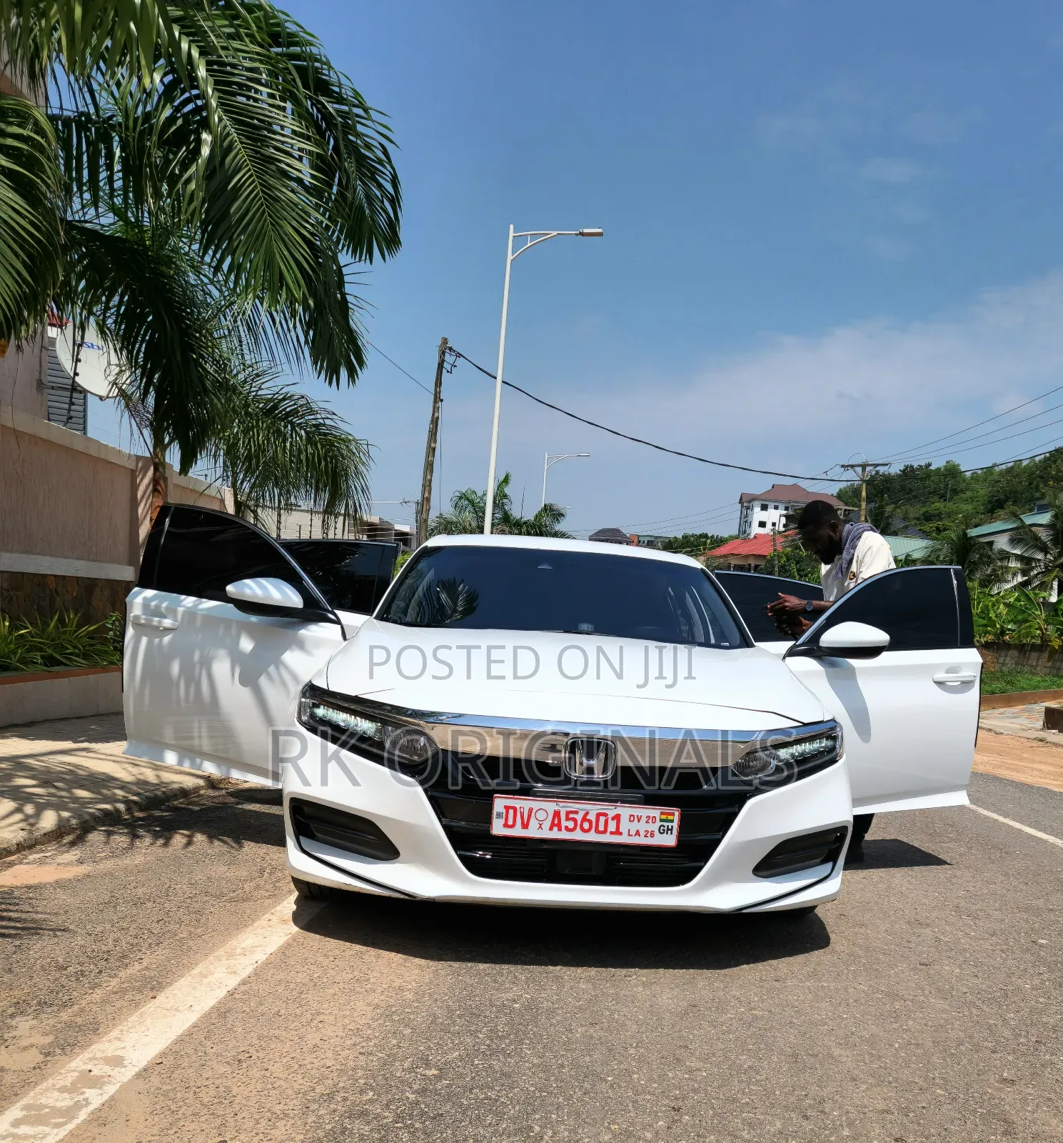 Honda Accord EX (1.5L 4cyl Turbo CVT) 2019 White