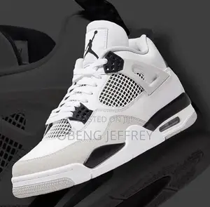 Original Nike Jordan 4 Retro in Military Black