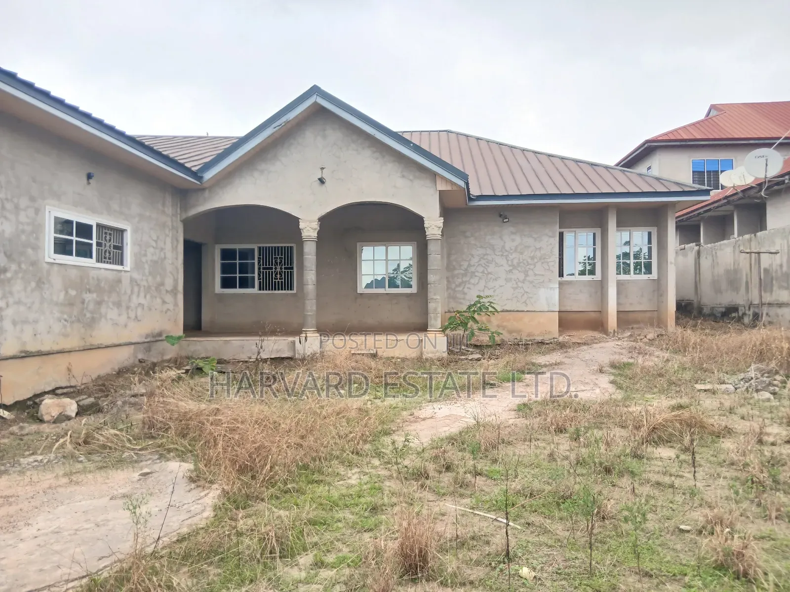 5bdrm House in Tech Appiadu Knust, Kumasi Metropolitan for sale
