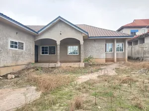 5bdrm House in Tech Appiadu Knust, Kumasi Metropolitan for sale