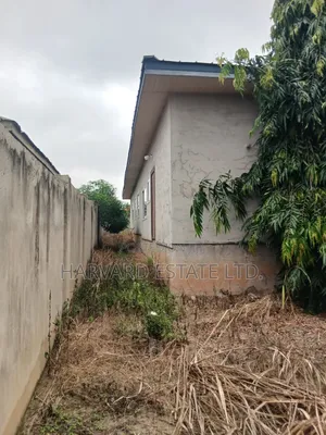 5bdrm House in Tech Appiadu Knust, Kumasi Metropolitan for sale
