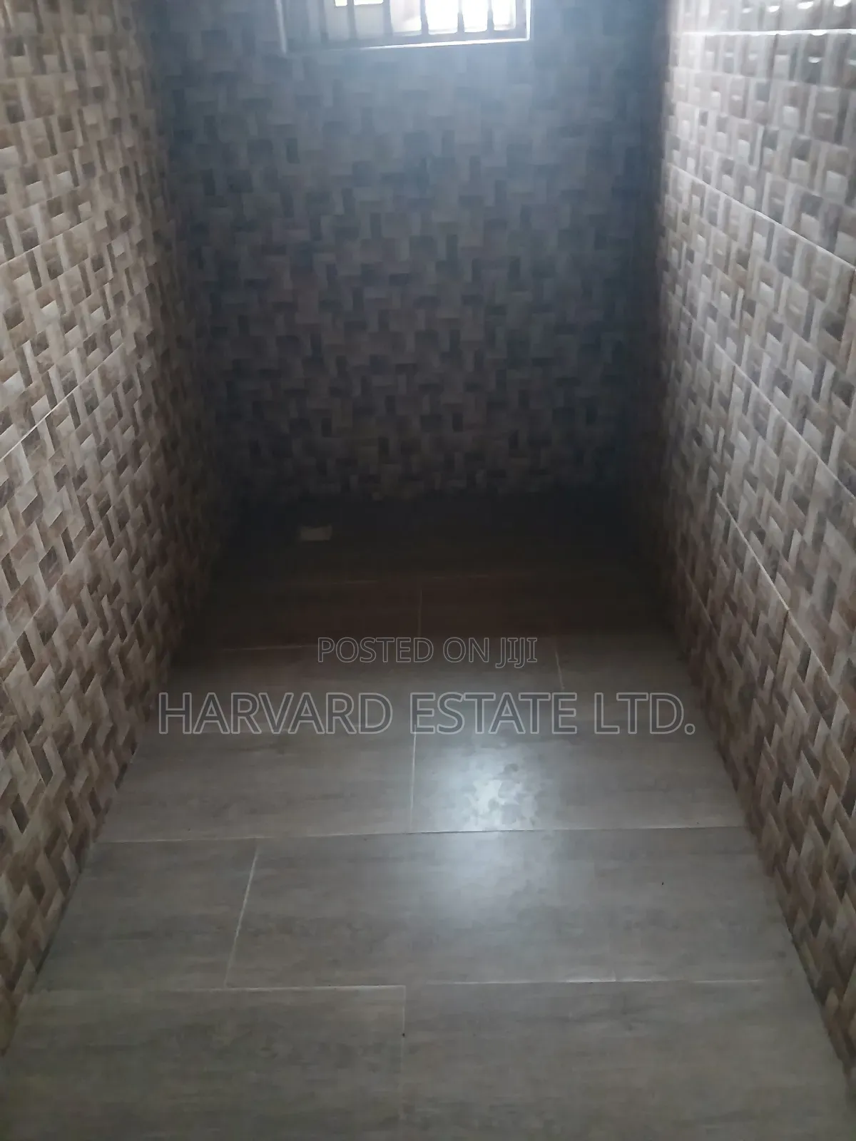 5bdrm House in Tech Appiadu Knust, Kumasi Metropolitan for sale