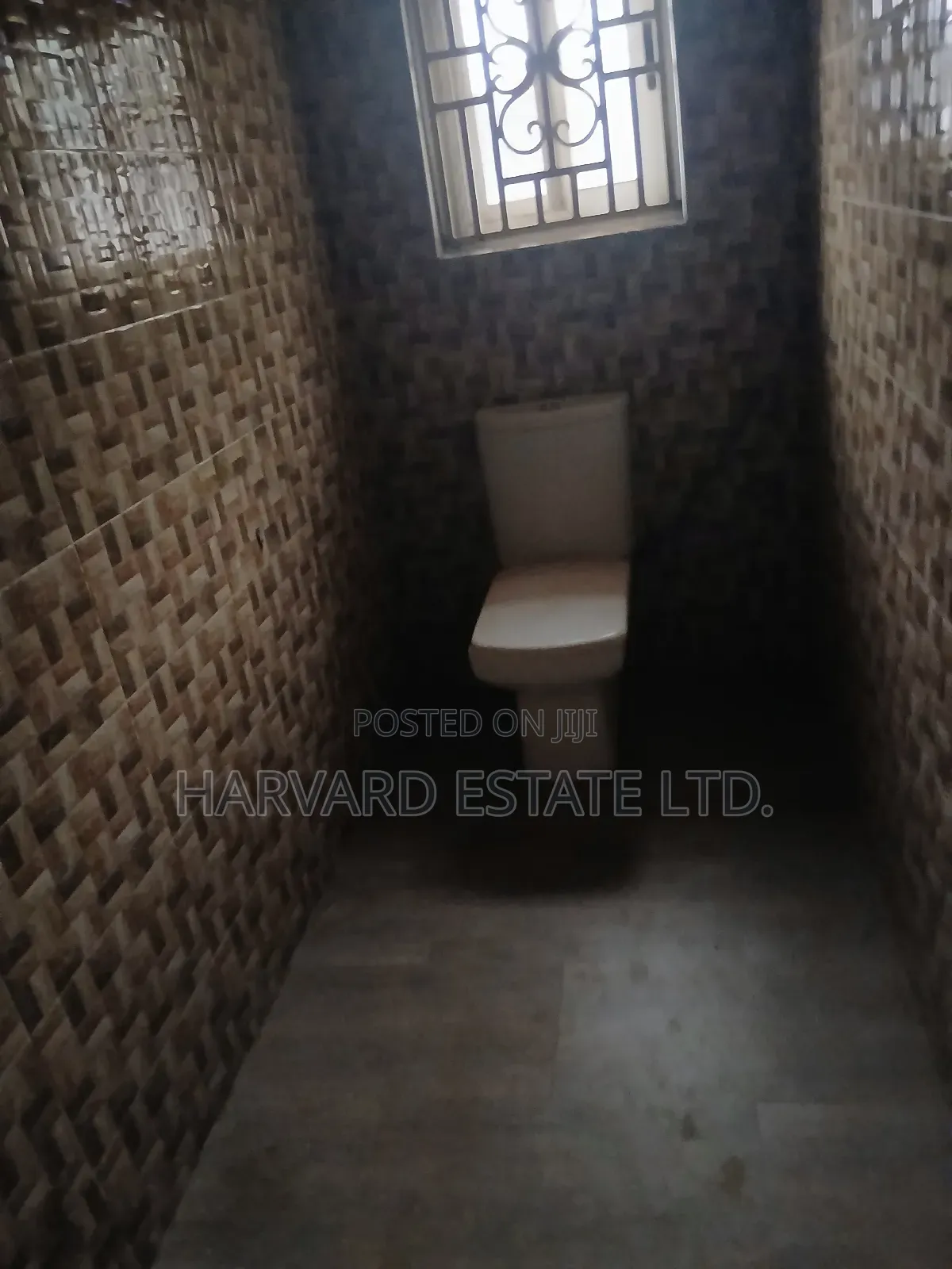5bdrm House in Tech Appiadu Knust, Kumasi Metropolitan for sale