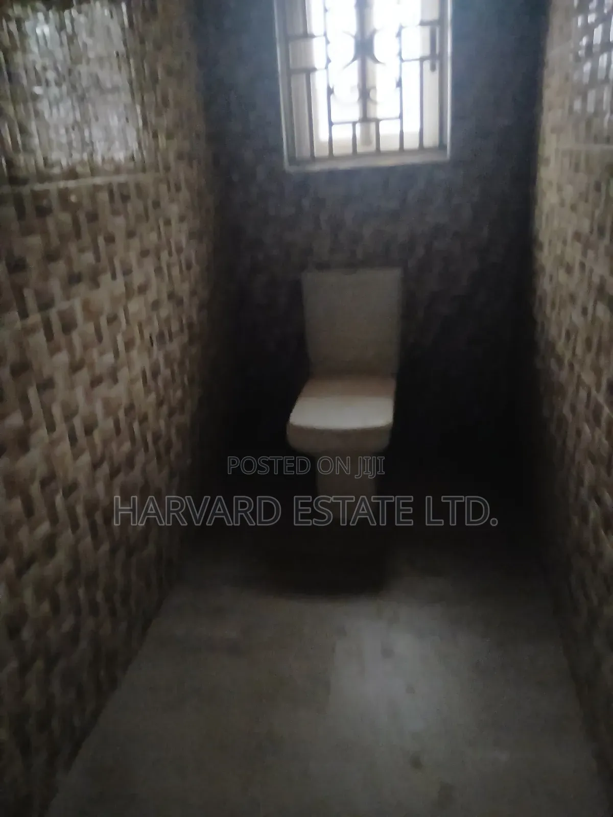 5bdrm House in Tech Appiadu Knust, Kumasi Metropolitan for sale