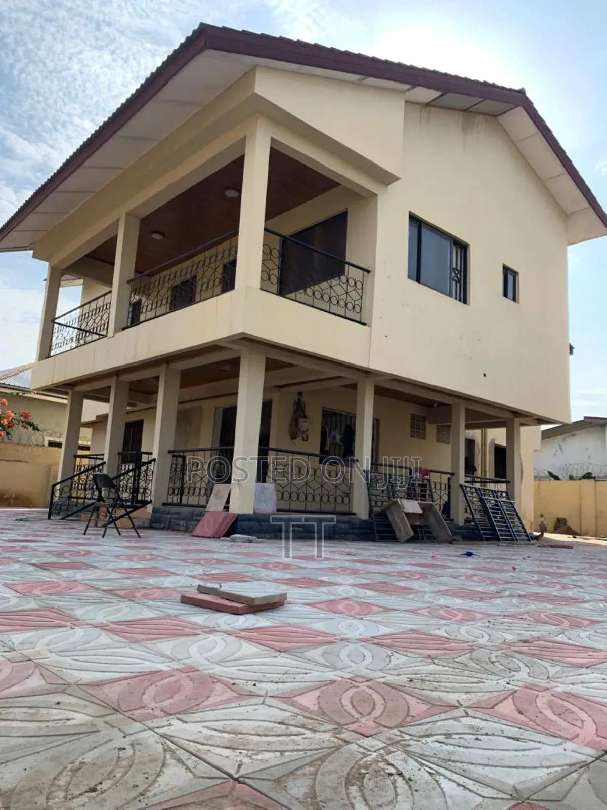 3bdrm House in Spintex Baatsona for rent