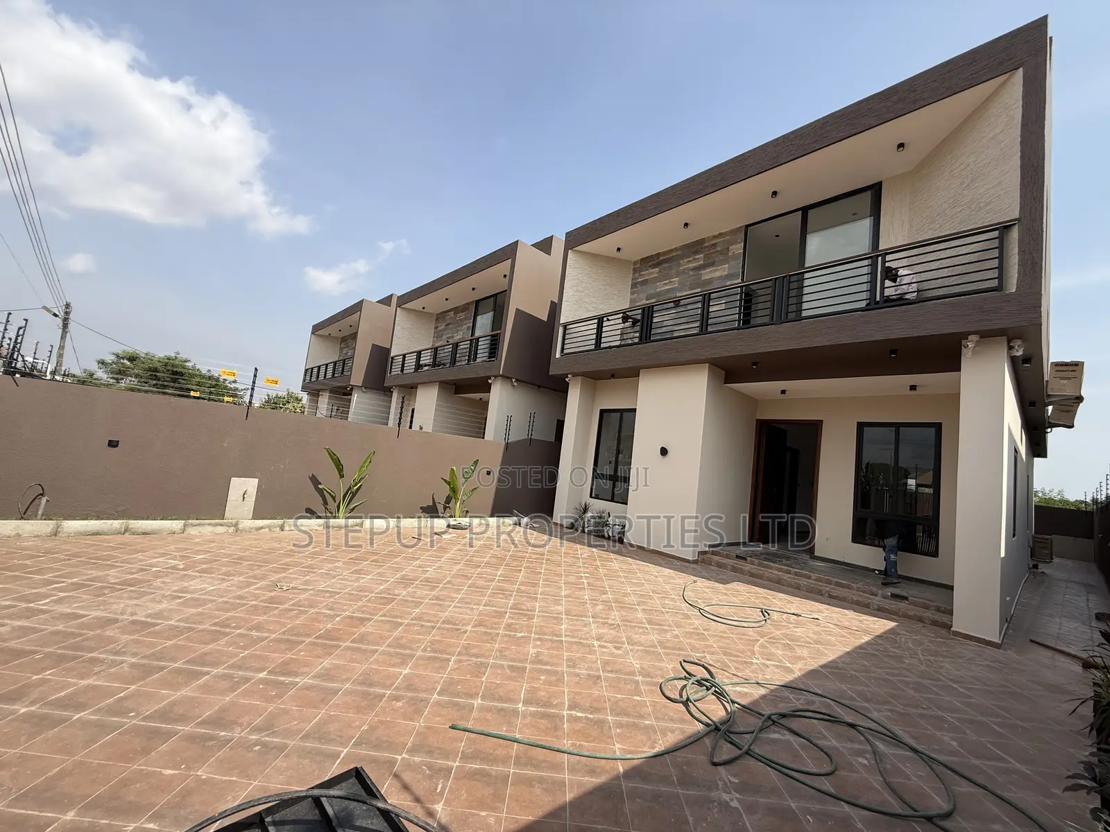 4bdrm House in Focus Hospital Area, Adenta for sale