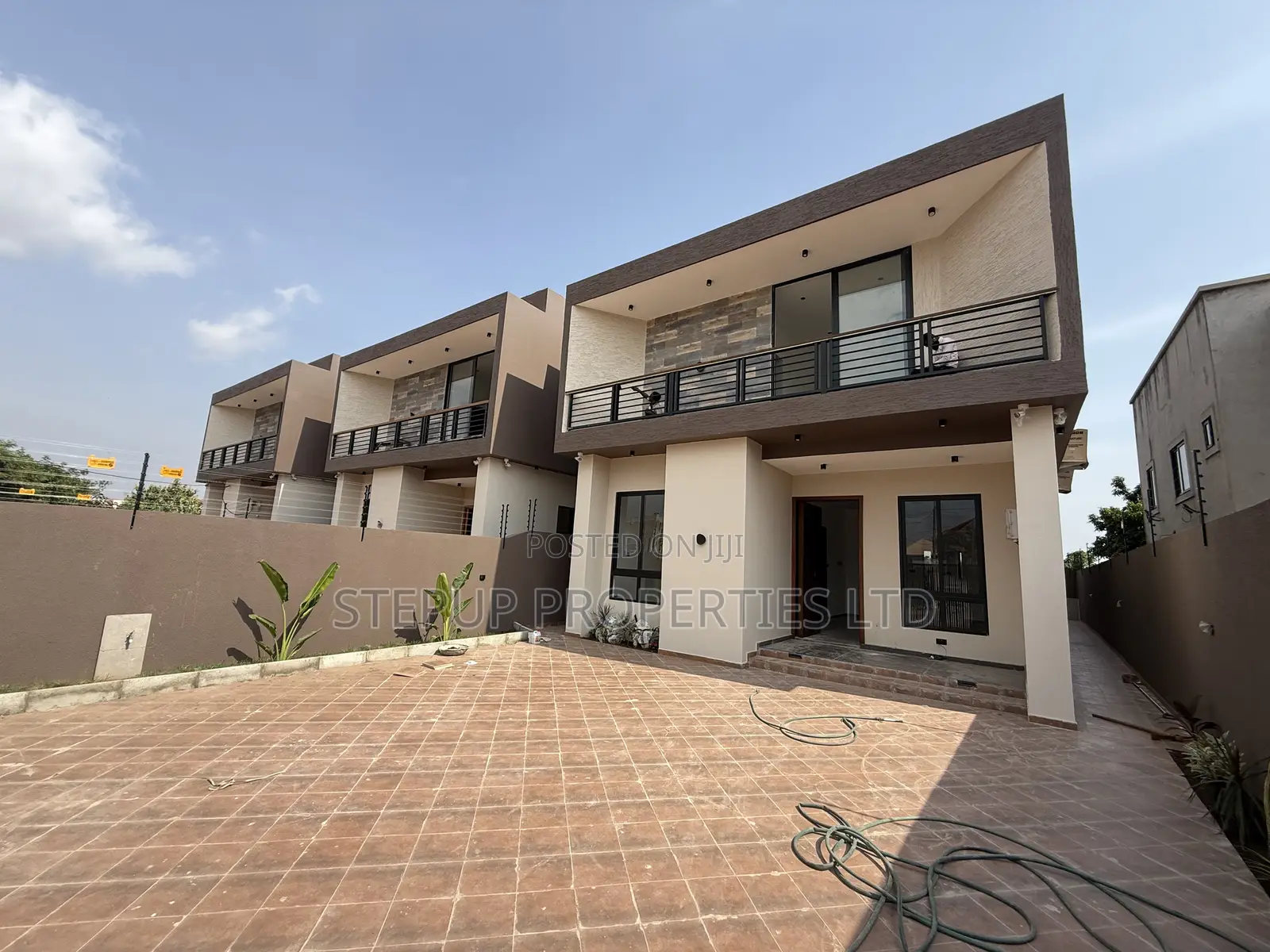 4bdrm House in Focus Hospital Area, Adenta for sale