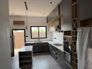 4bdrm House in Focus Hospital Area, Adenta for sale