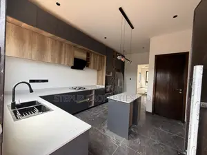 4bdrm House in Focus Hospital Area, Adenta for sale
