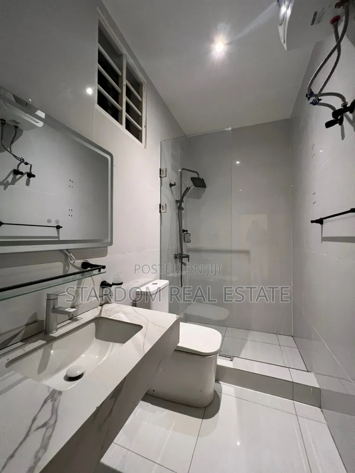 2bdrm Apartment in Adjiringanor, East Legon for rent