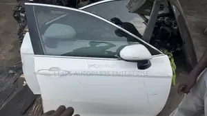 Toyota Camry 2018,2019,2020,2021,2022 Doors Available