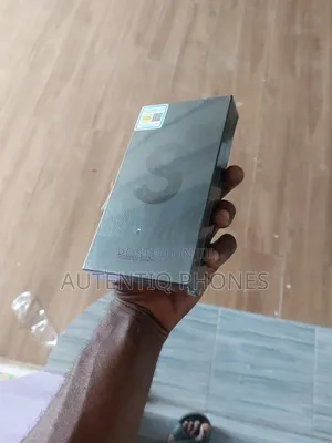 New Samsung Galaxy S22+ 5G 128 GB Green