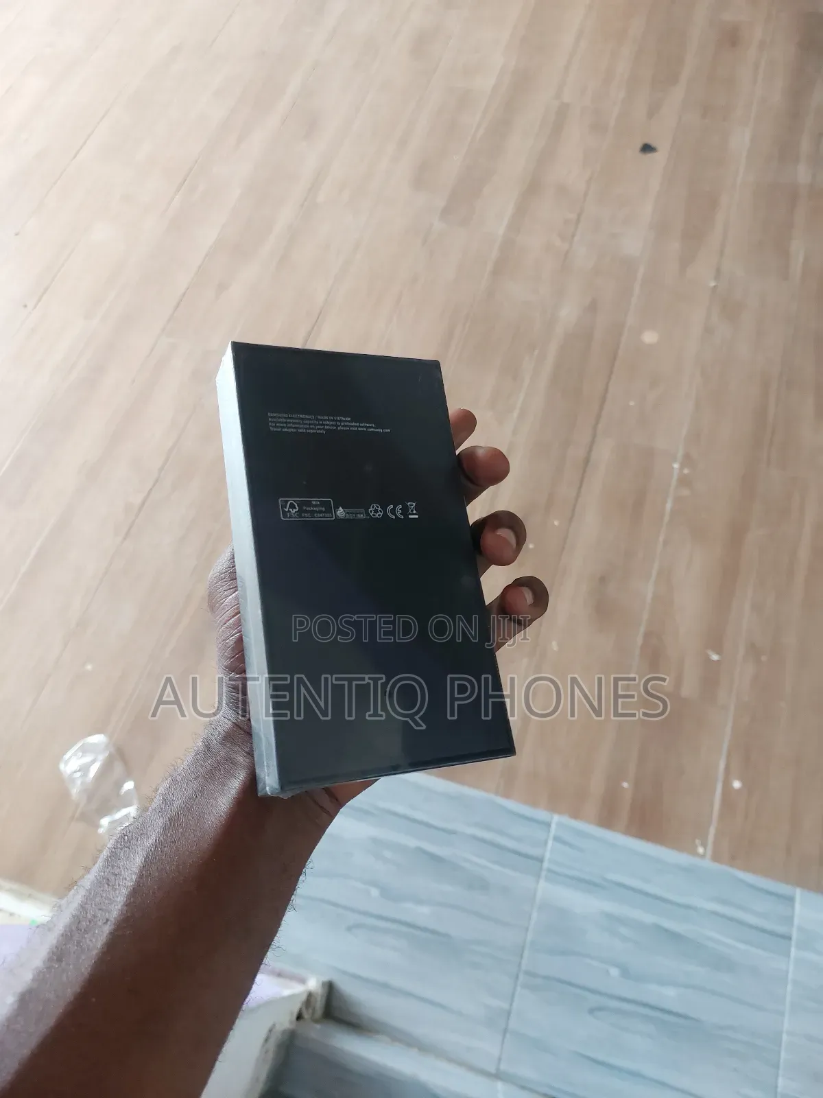 New Samsung Galaxy S22 5G 128 GB Gray