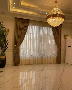 Sarforo Curtains and Hone Decoration