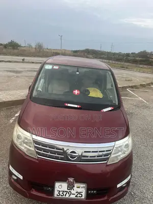 Nissan Serena 2010