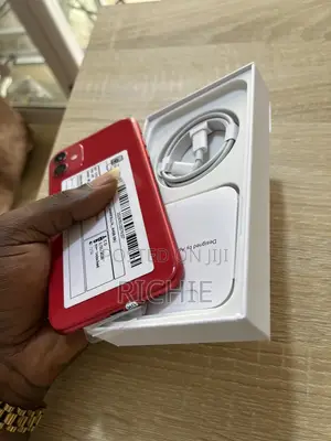 New Apple iPhone 11 128 GB Red