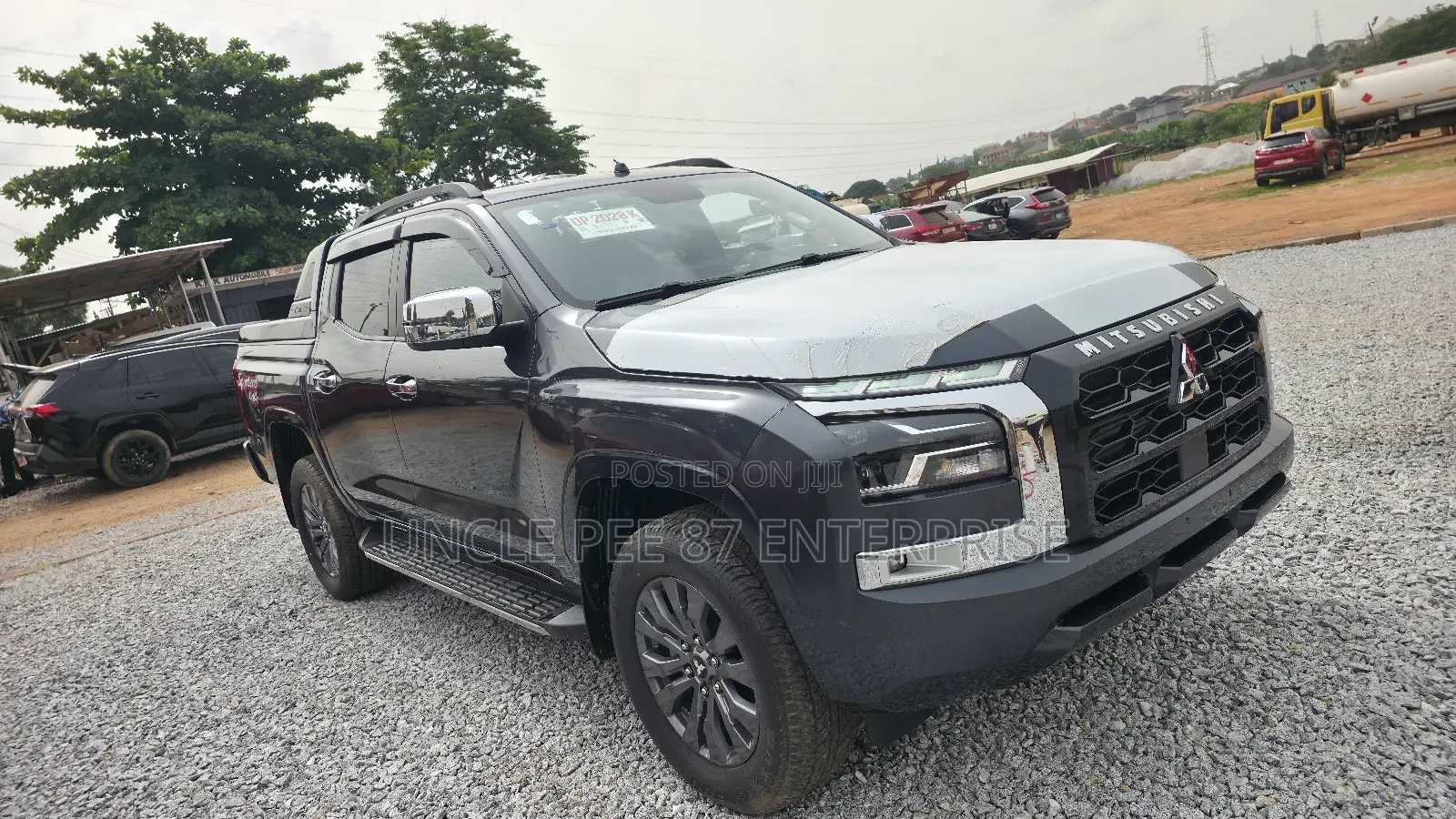 New Mitsubishi L200 2025 Black