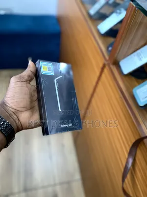 New Samsung Galaxy S25 256 GB Black
