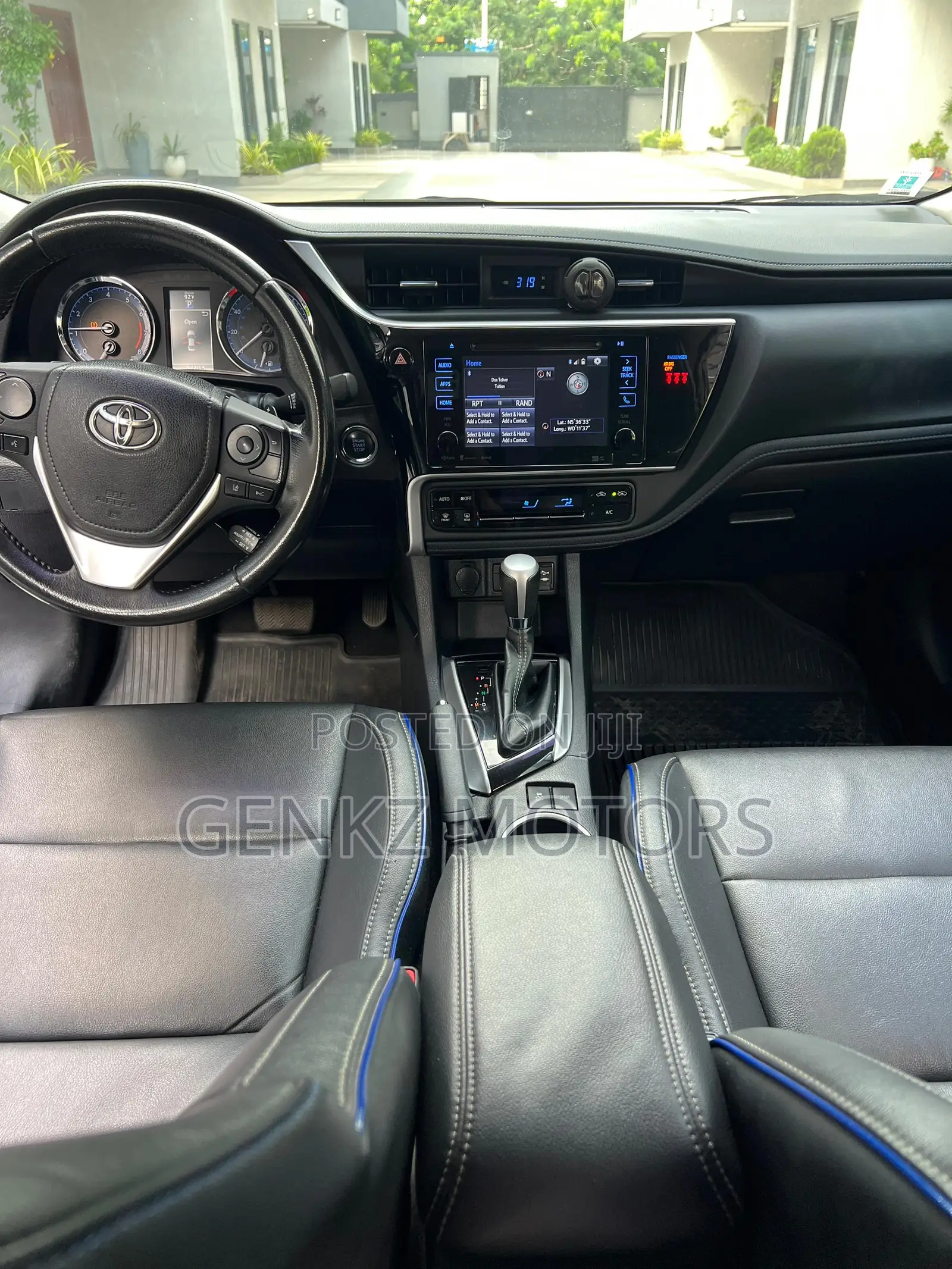 Toyota Corolla XSE (1.8L 4cyl 2A) 2019 Blue