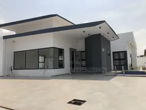 3bdrm Bungalow in Police City, Accra Metropolitan for sale