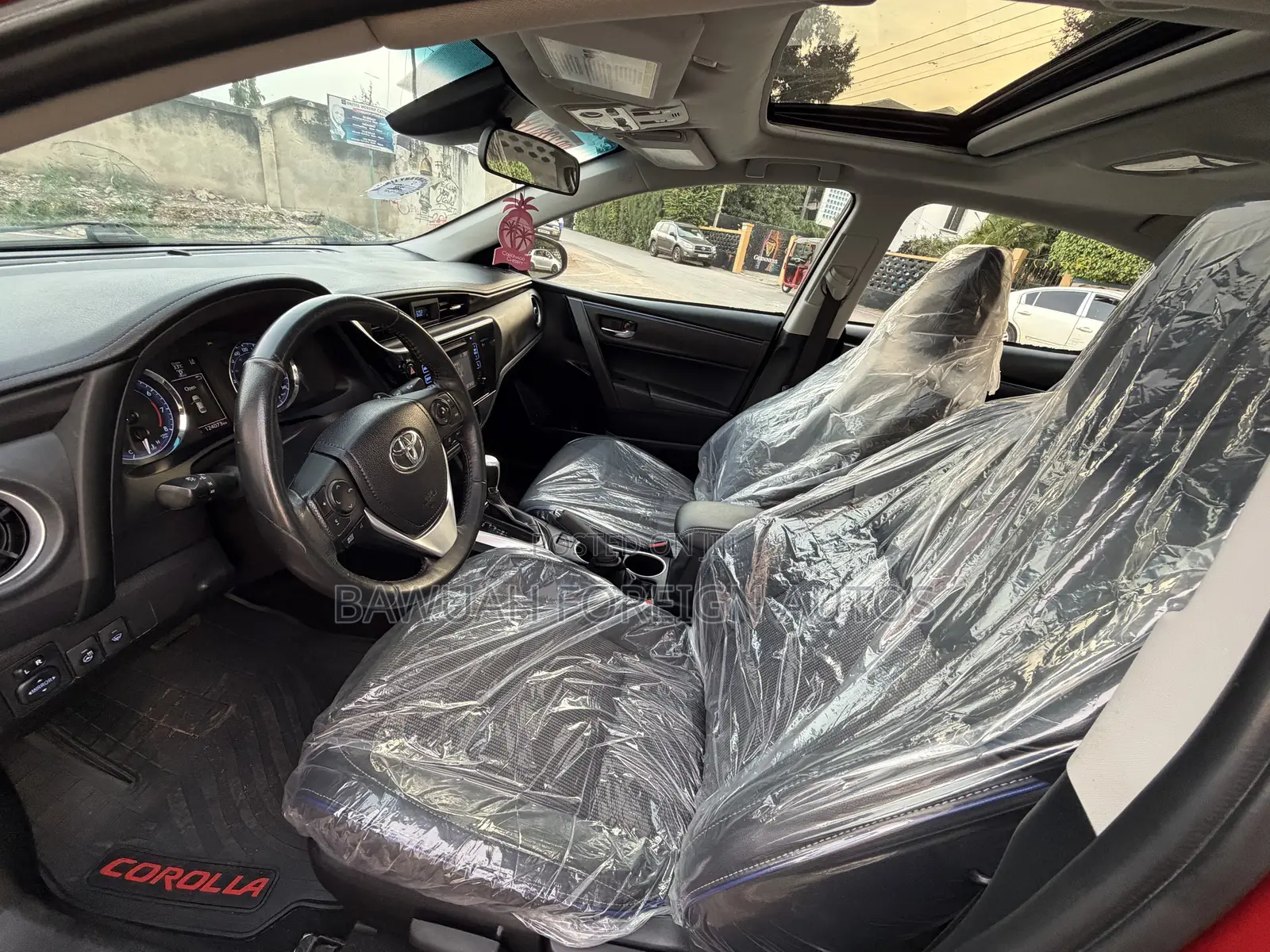 Toyota Corolla SE (1.8L 4cyl 2A) 2018 Red
