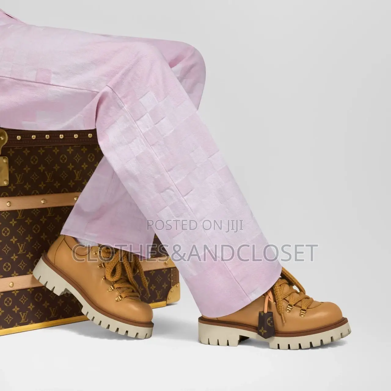 Supreme Quality and Heavy Lv Shoes