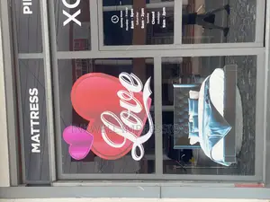 Experts/Professionals in Shop Branding