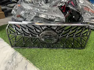 Toyota Land Cruiser Prado 2018-20 Sports Grille