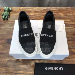 Givenchy Urban Low Sneakers